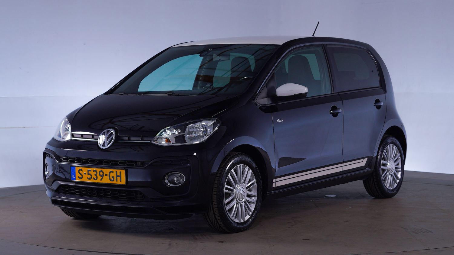 Volkswagen Up! Hatchback 2017 S-539-GH 1