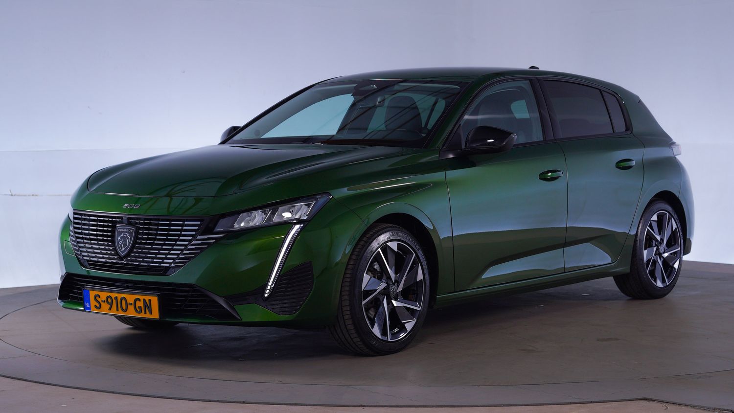Peugeot 308 Hatchback 2022 S-910-GN 1