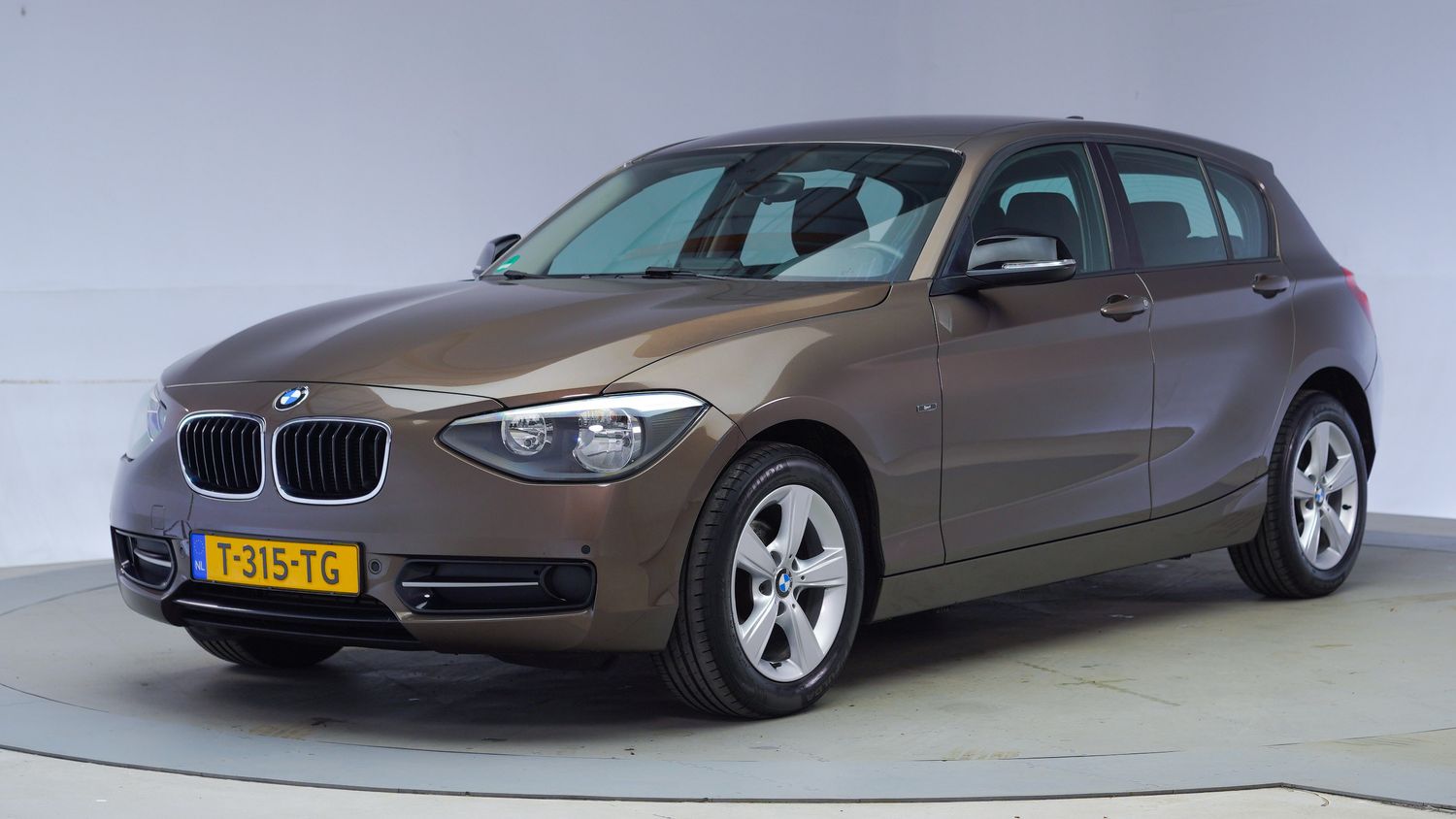 BMW 1-serie Hatchback 2013 T-315-TG 1