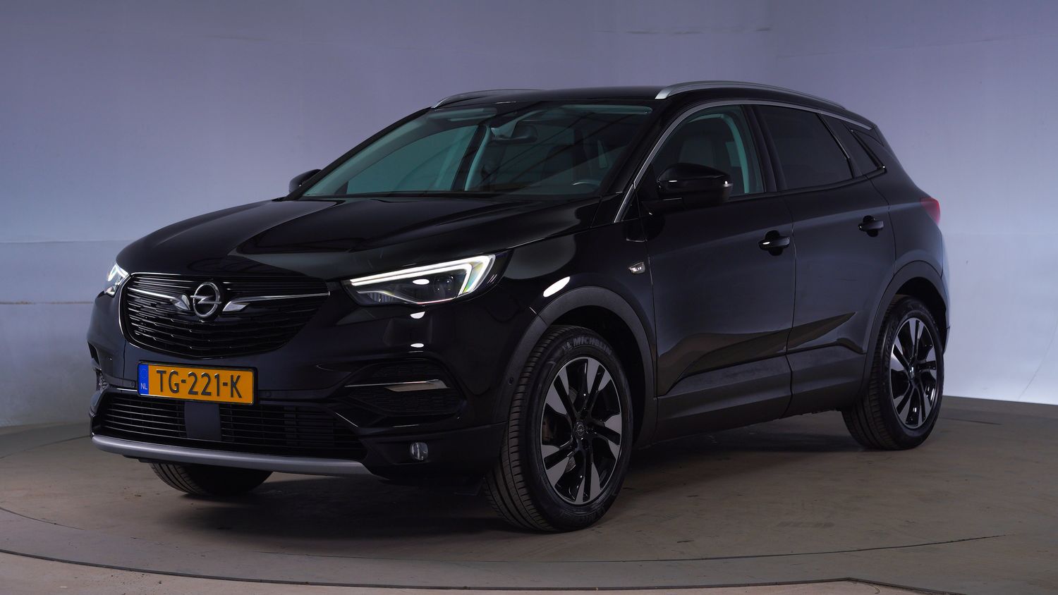 Opel Grandland X Hatchback 2018 TG-221-K 1