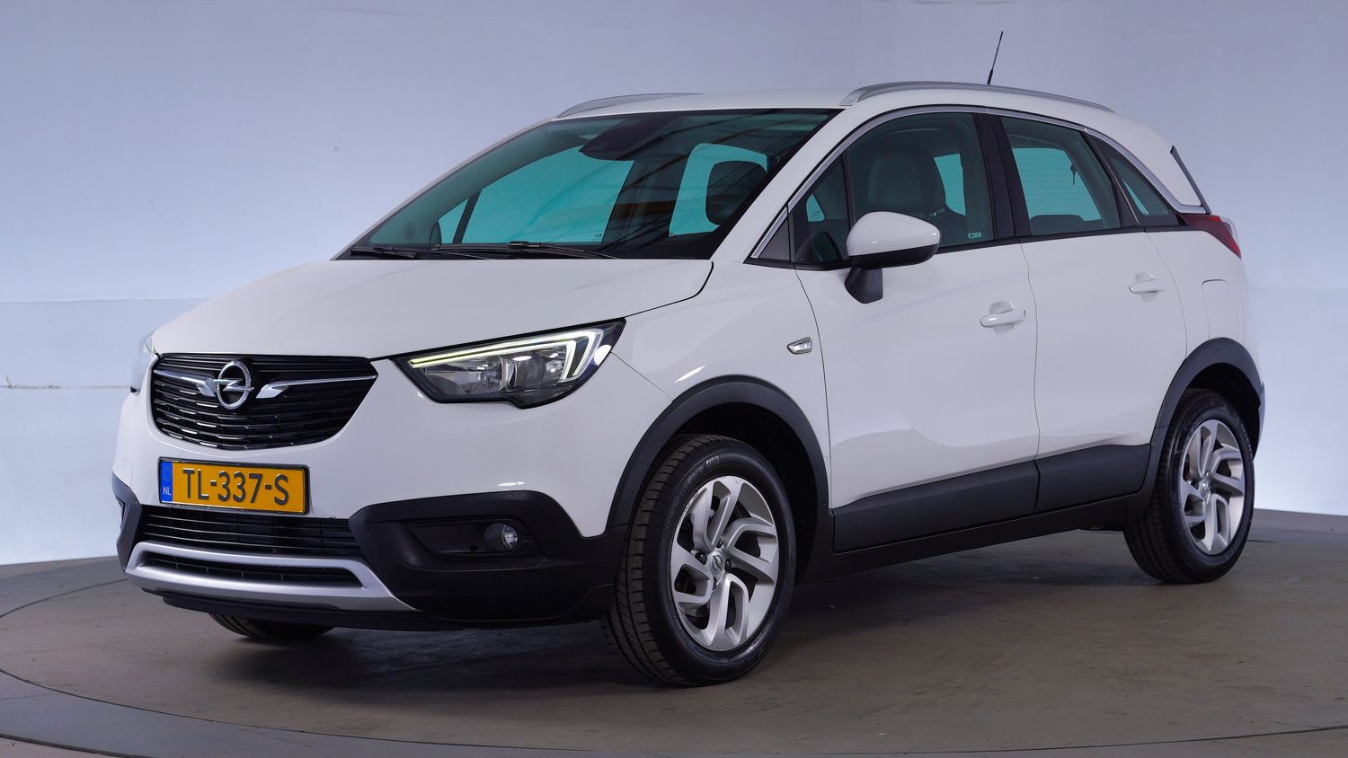Opel Crossland X SUV / Terreinwagen 2018 TL-337-S 1