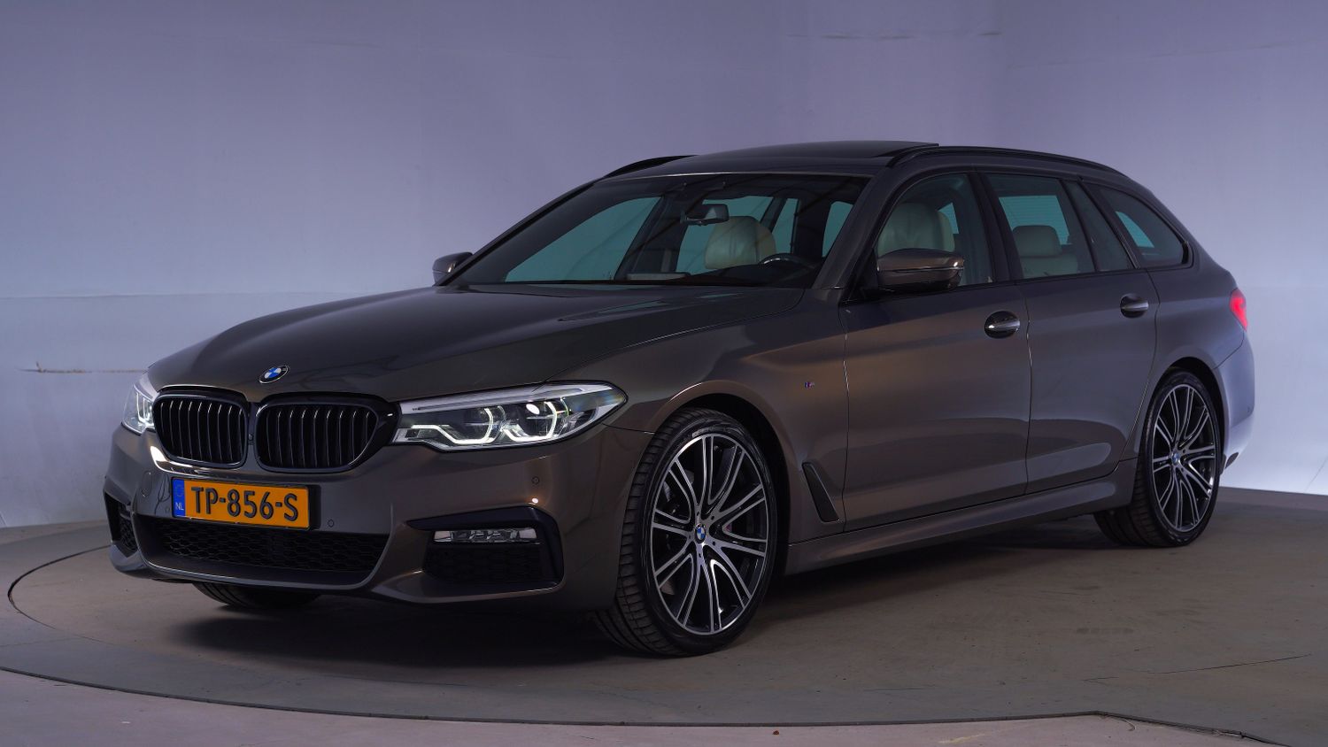 BMW 5-serie Station 2018 TP-856-S 1