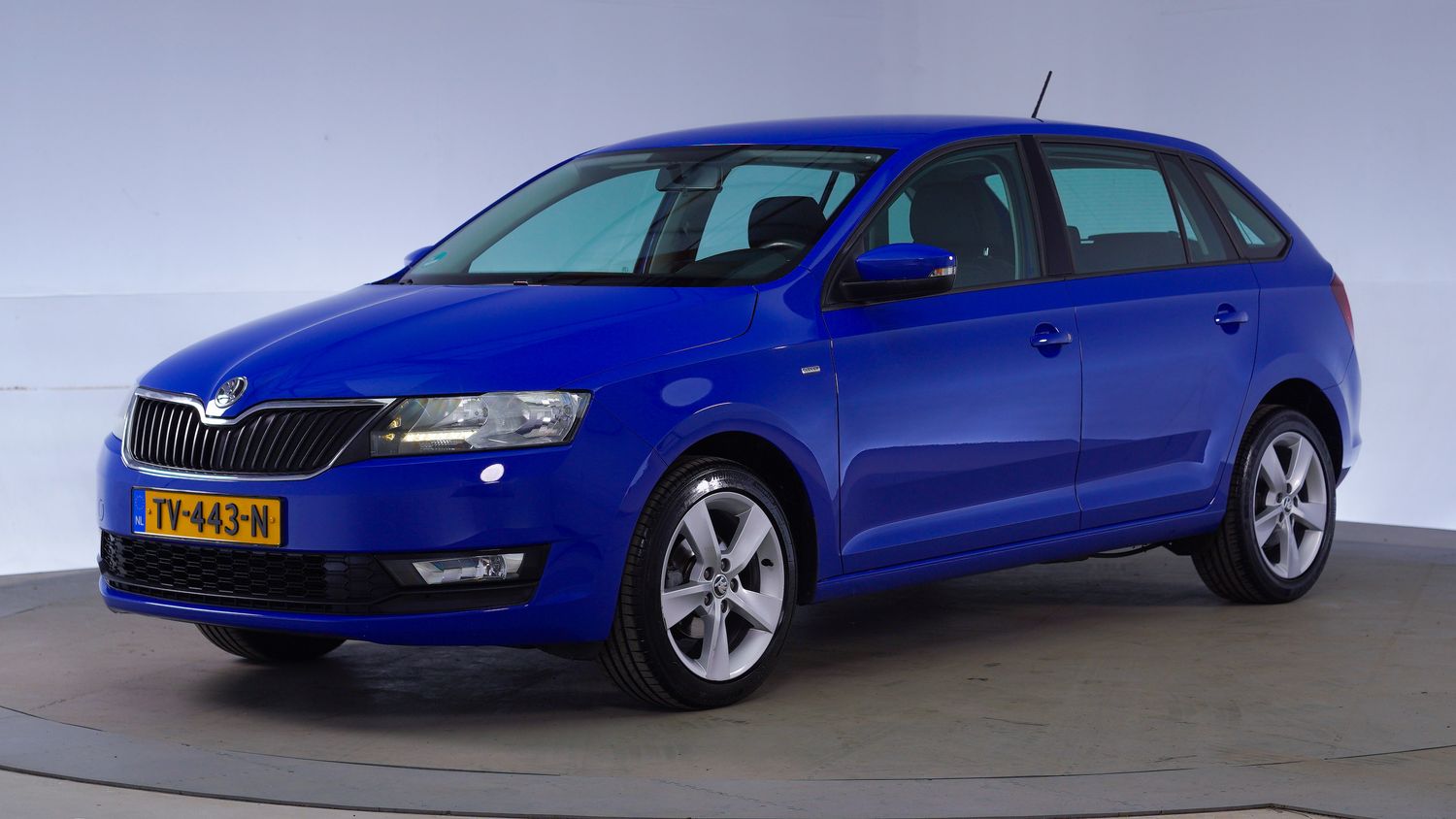 Skoda Rapid Hatchback 2018 TV-443-N 1