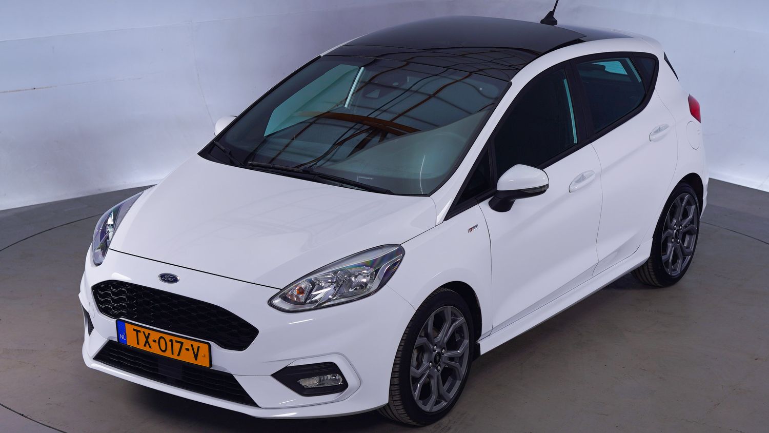 Ford Fiesta Hatchback 2018 TX-017-V 1