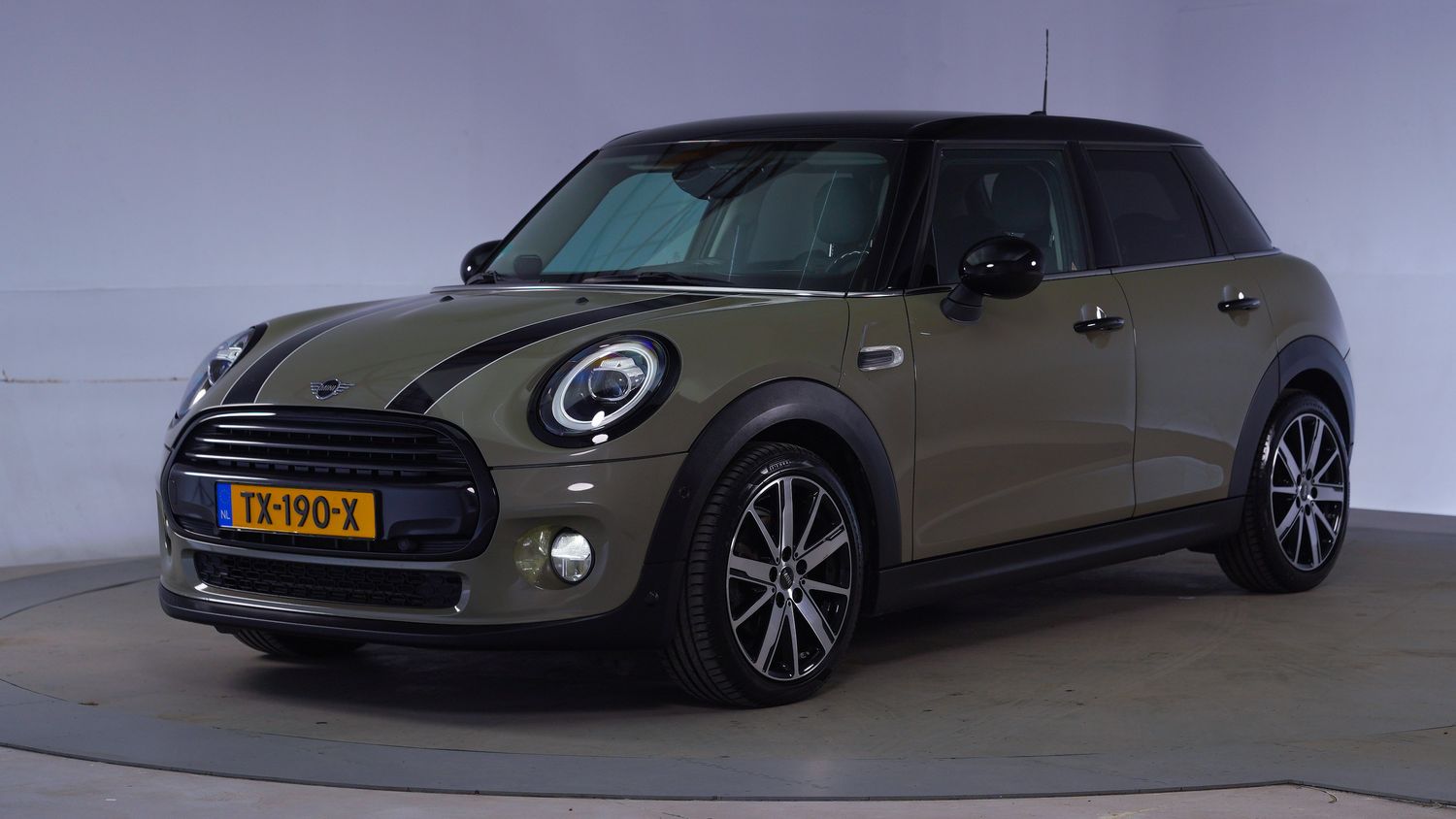 Mini Cooper Hatchback 2018 TX-190-X 1