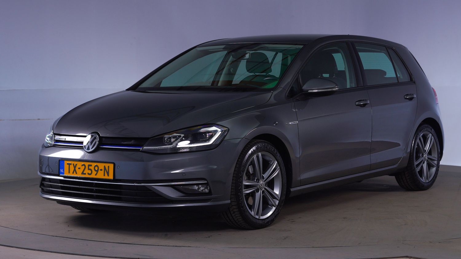 Volkswagen Golf Hatchback 2018 TX-259-N 1