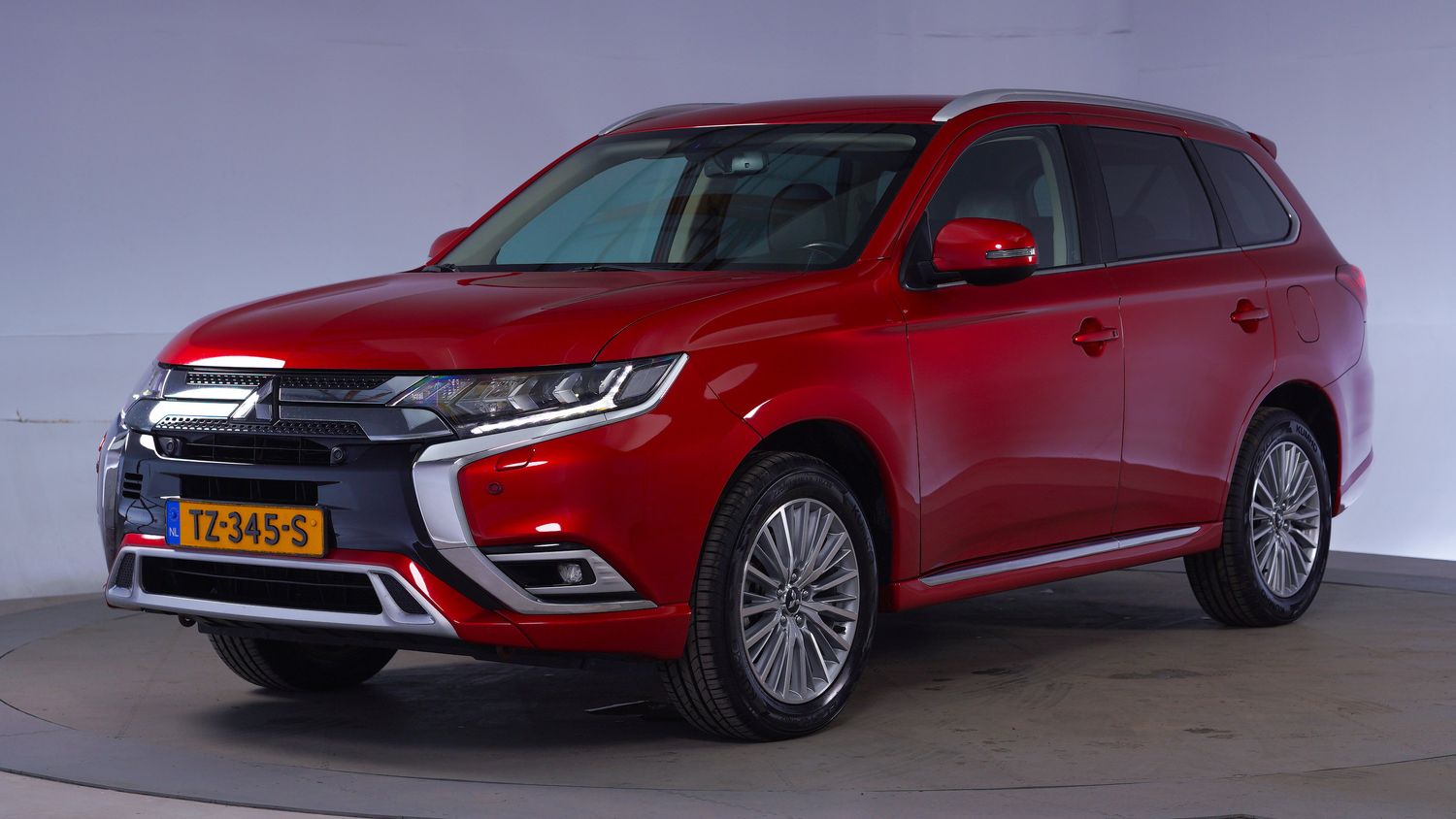 Mitsubishi Outlander SUV / Terreinwagen 2018 TZ-345-S 1