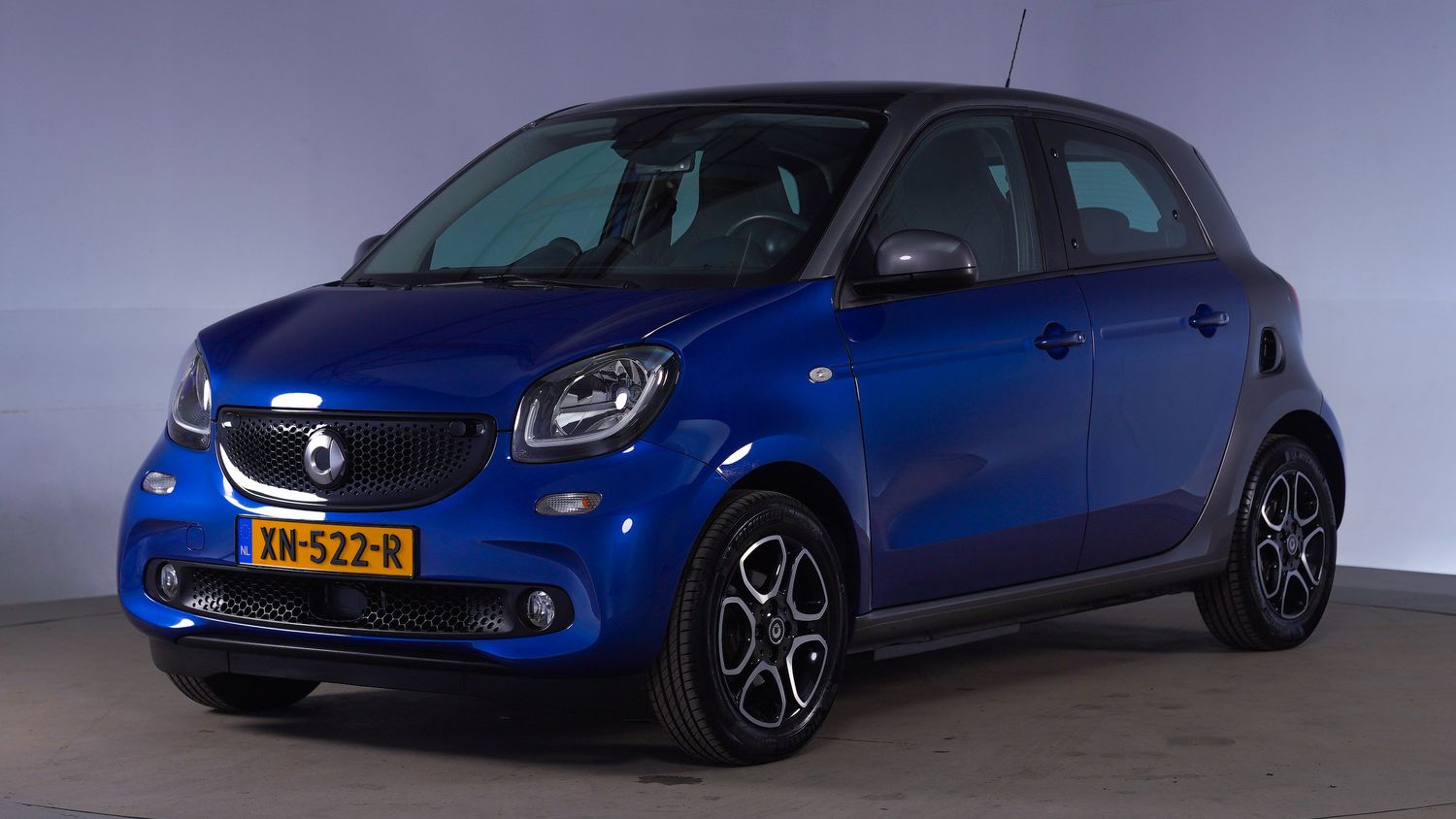 Smart Forfour Hatchback 2019 XN-522-R 1