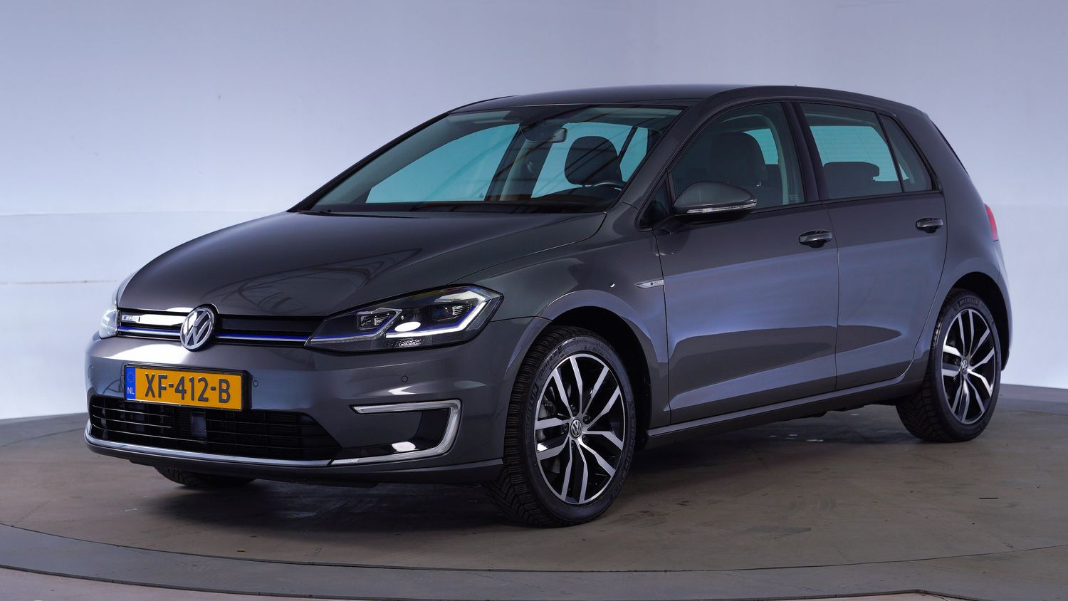 Volkswagen e-Golf Hatchback 2019 XF-412-B 1