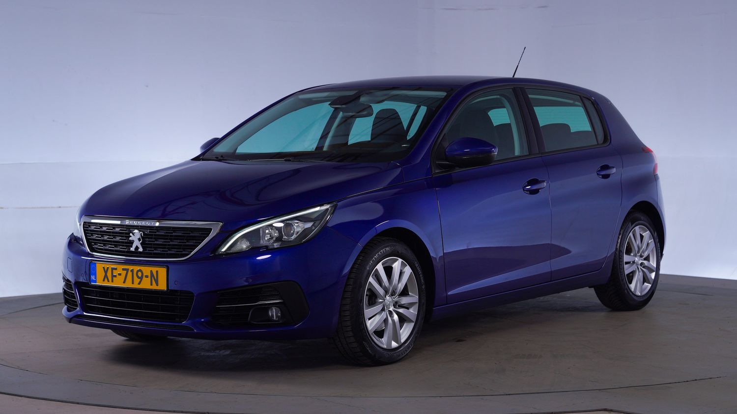 Peugeot 308 Hatchback 2018 XF-719-N 1