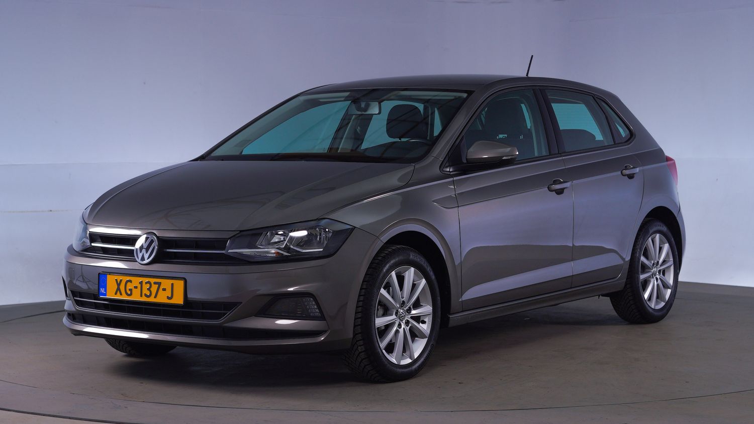 Volkswagen Polo Hatchback 2018 XG-137-J 1