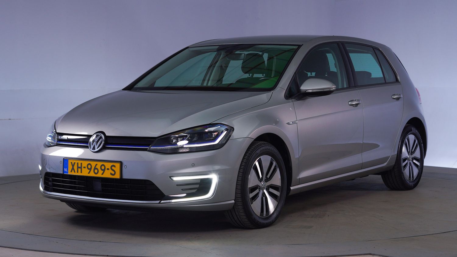 Volkswagen e-Golf Hatchback 2019 XH-969-S 1