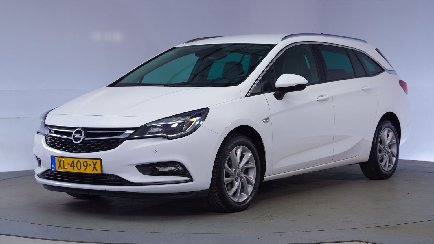 Opel Astra Station 2019 XL-409-X 1