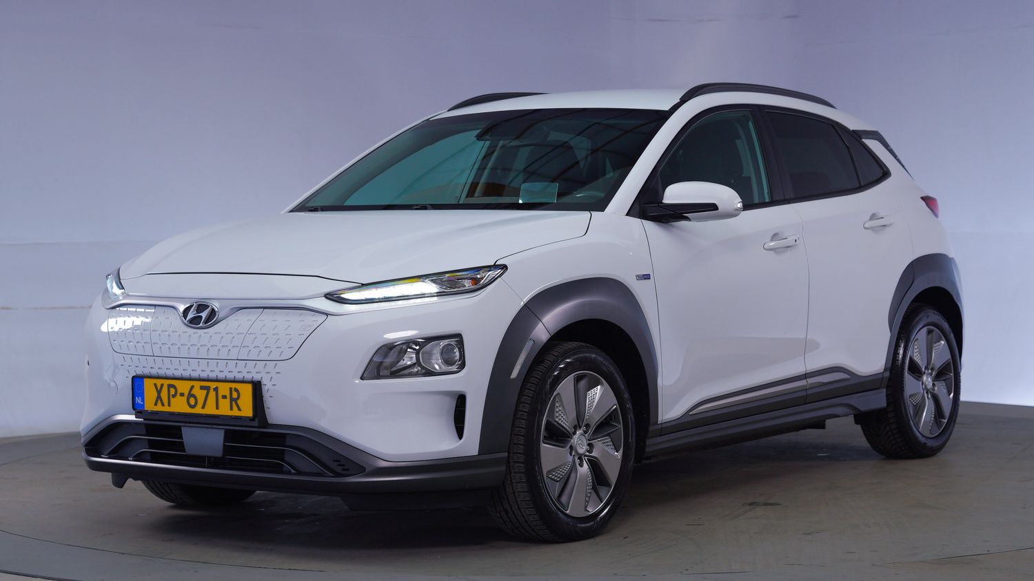 Hyundai Kona Hatchback 2019 XP-671-R 1