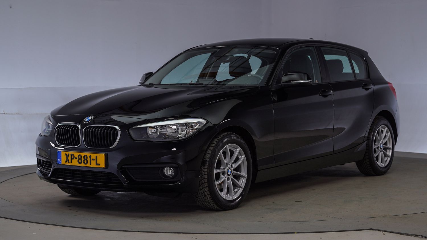 BMW 1-serie Hatchback 2019 XP-881-L 1