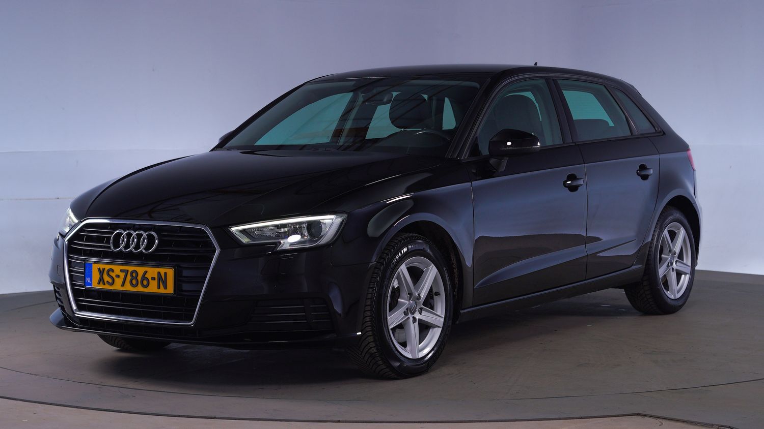 Audi A3 Hatchback 2019 XS-786-N 1