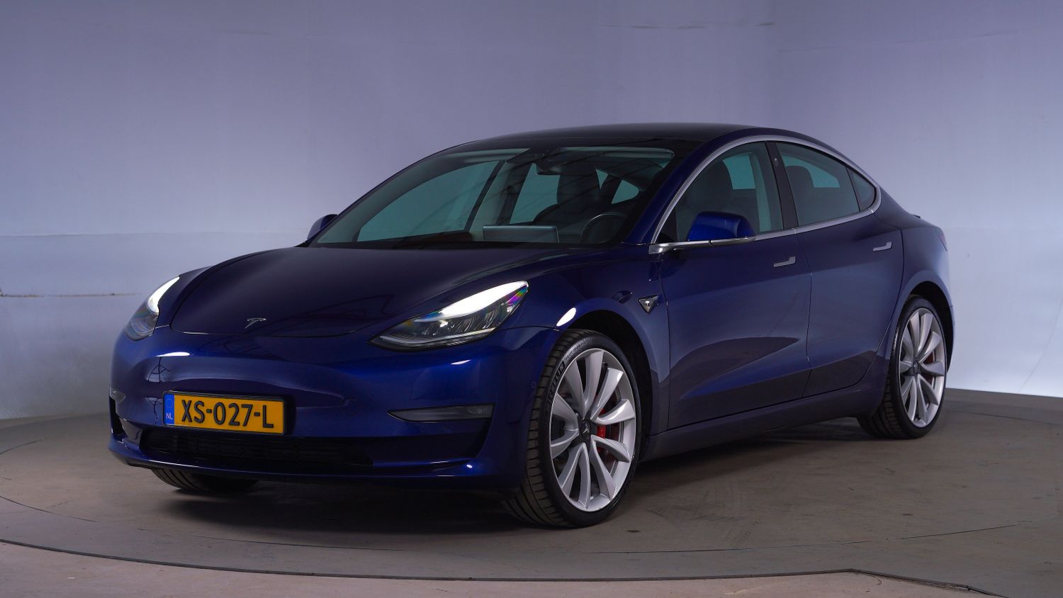 Tesla Model 3 Hatchback 2019 XS-027-L 1