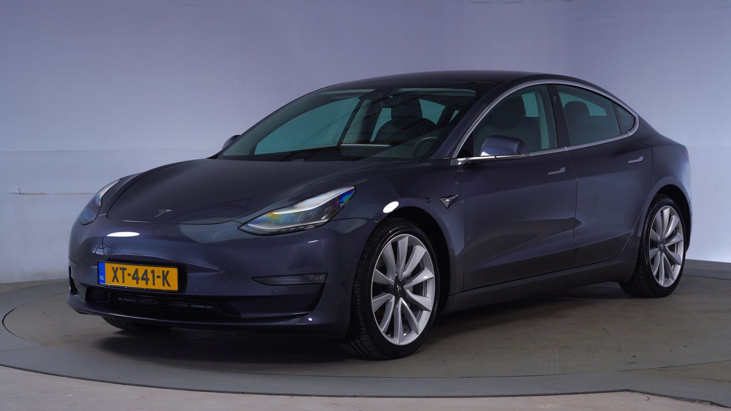 Tesla Model 3 Hatchback 2019 XT-441-K 1