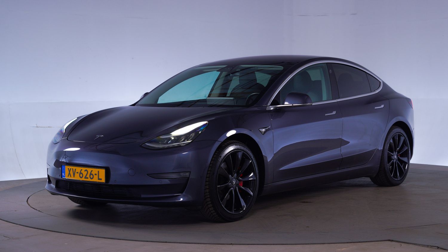 Tesla Model 3 Sedan 2019 XV-626-L 1