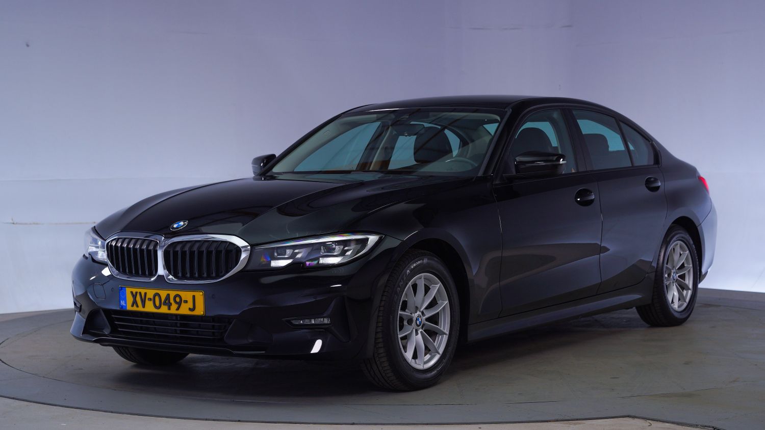 BMW 3-serie Sedan 2019 XV-049-J 1