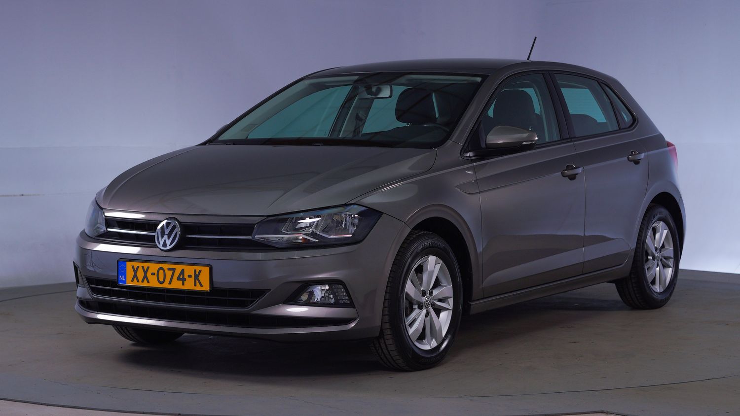 Volkswagen Polo Hatchback 2019 XX-074-K 1