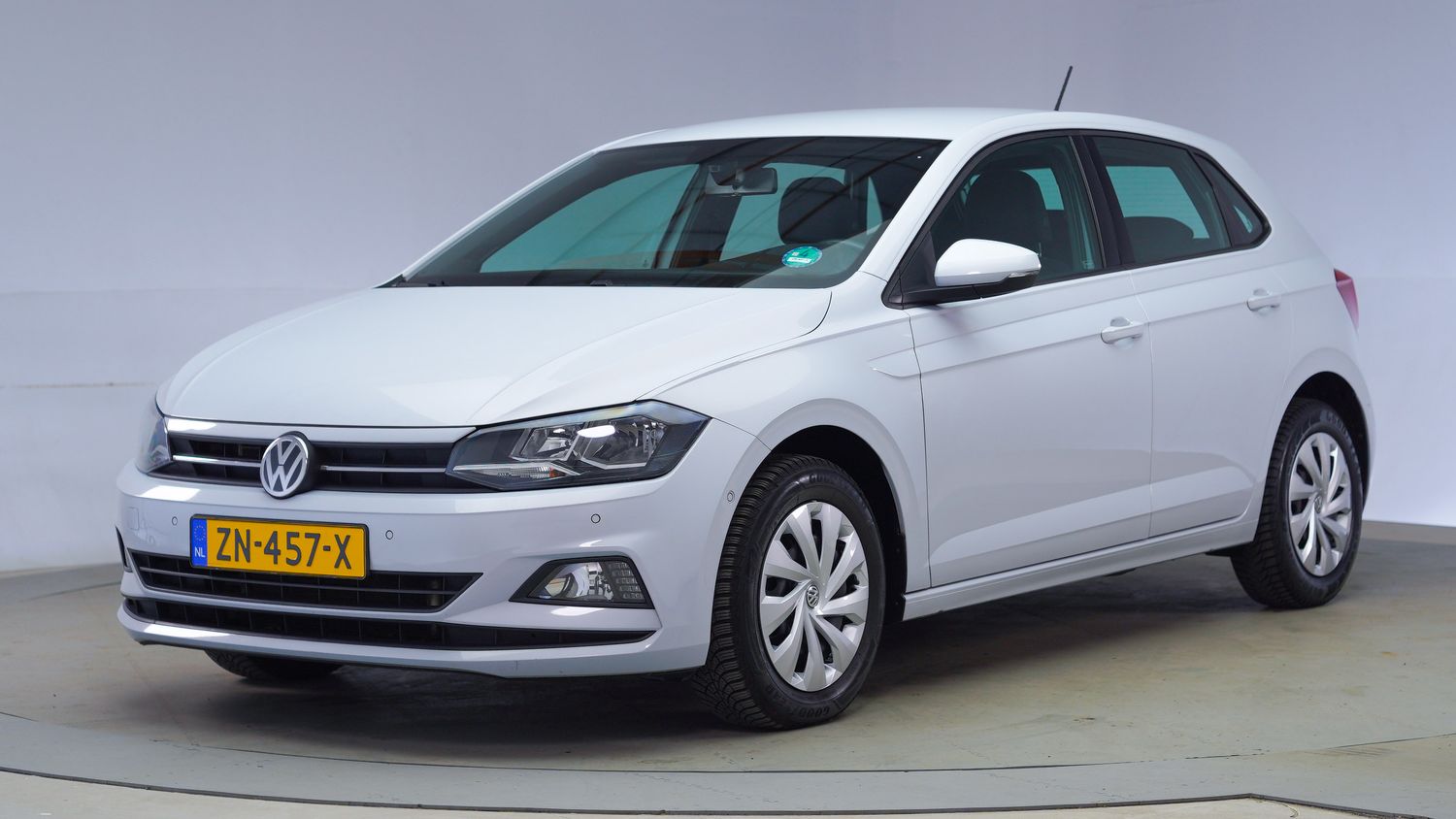 Volkswagen Polo Hatchback 2019 ZN-457-X 1