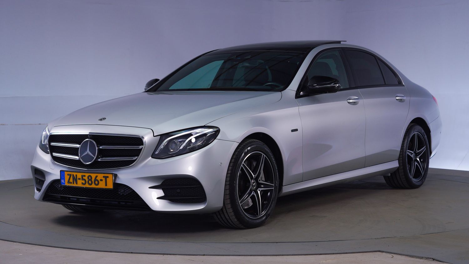 Mercedes-Benz E-Klasse Sedan 2019 ZN-586-T 1