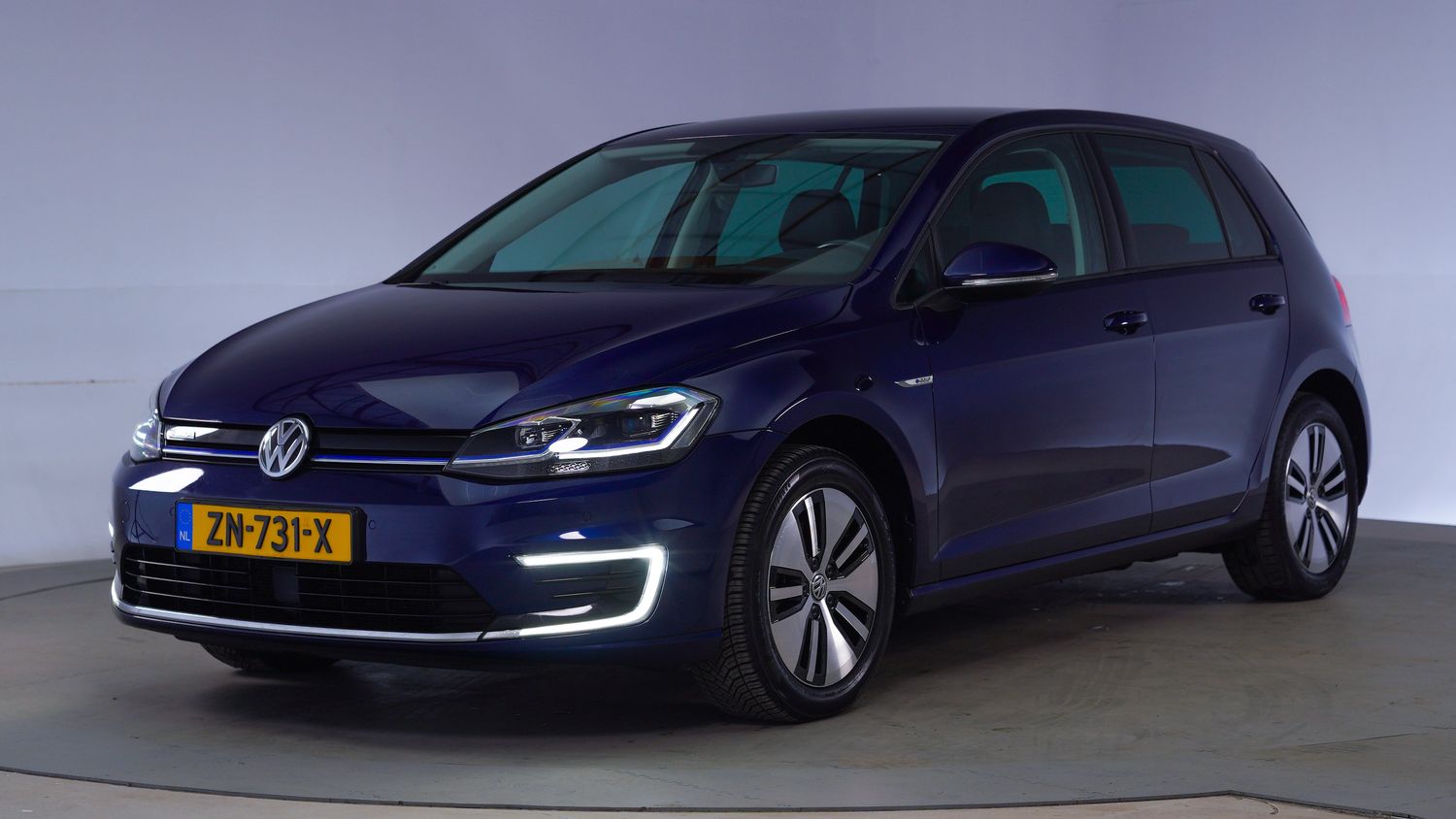 Volkswagen e-Golf Hatchback 2019 ZN-731-X 1