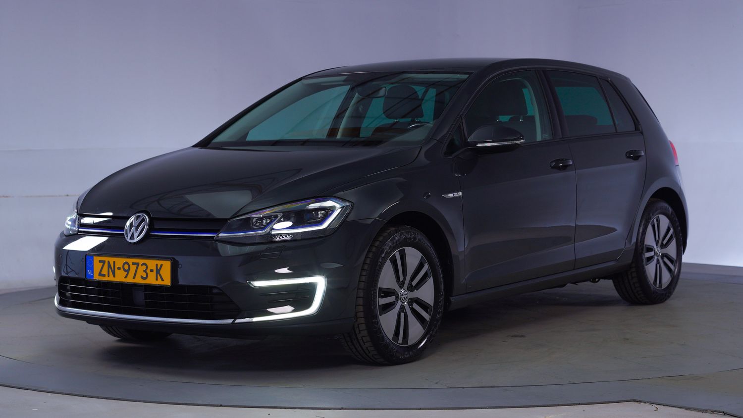 Volkswagen e-Golf Hatchback 2019 ZN-973-K 1