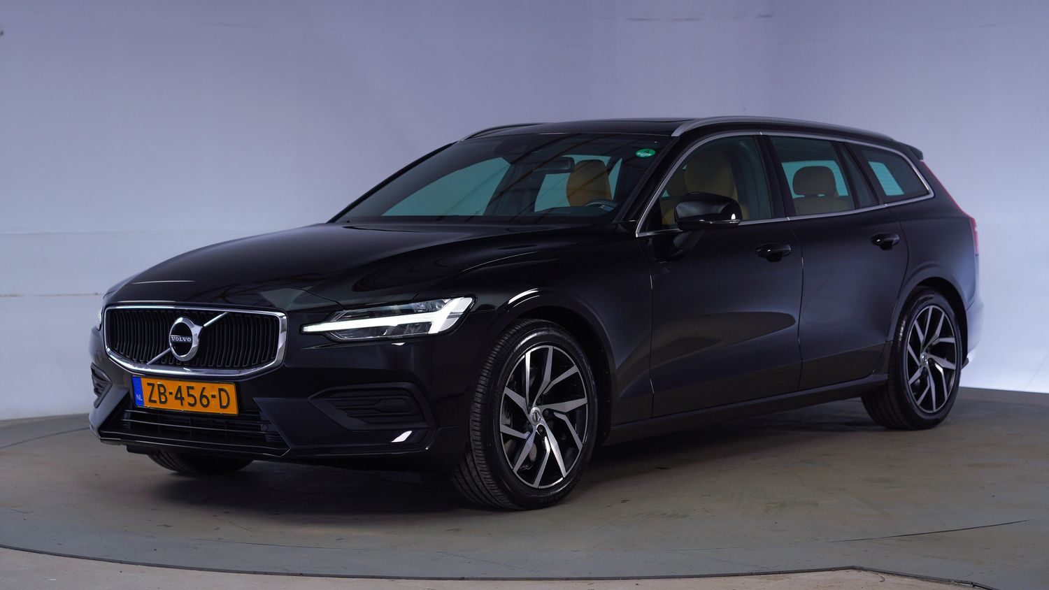 Volvo V60 Station 2019 ZB-456-D 1