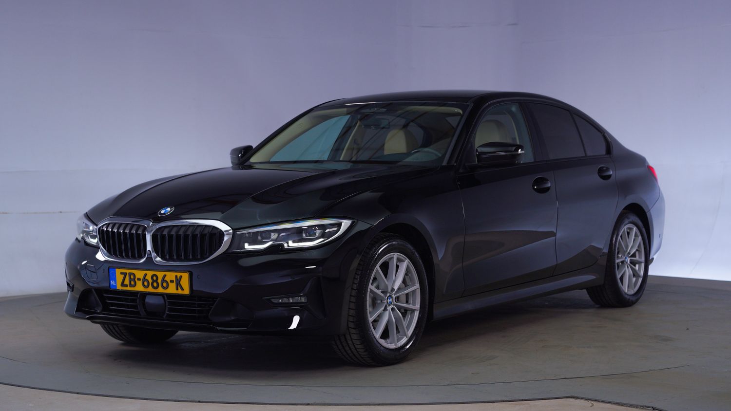 BMW 3-serie Sedan 2019 ZB-686-K 1