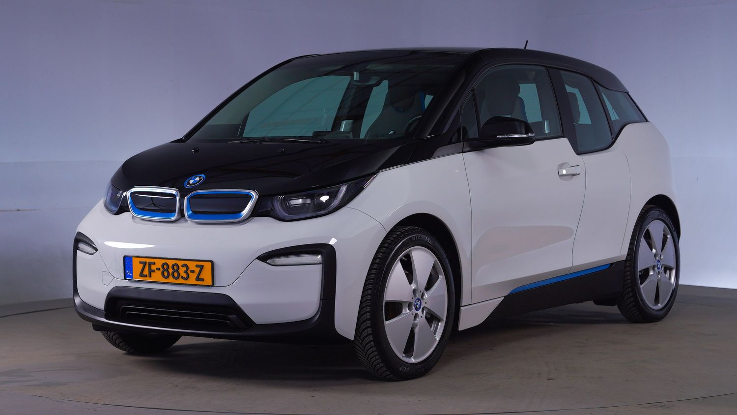 BMW i3 Hatchback 2019 ZF-883-Z 1