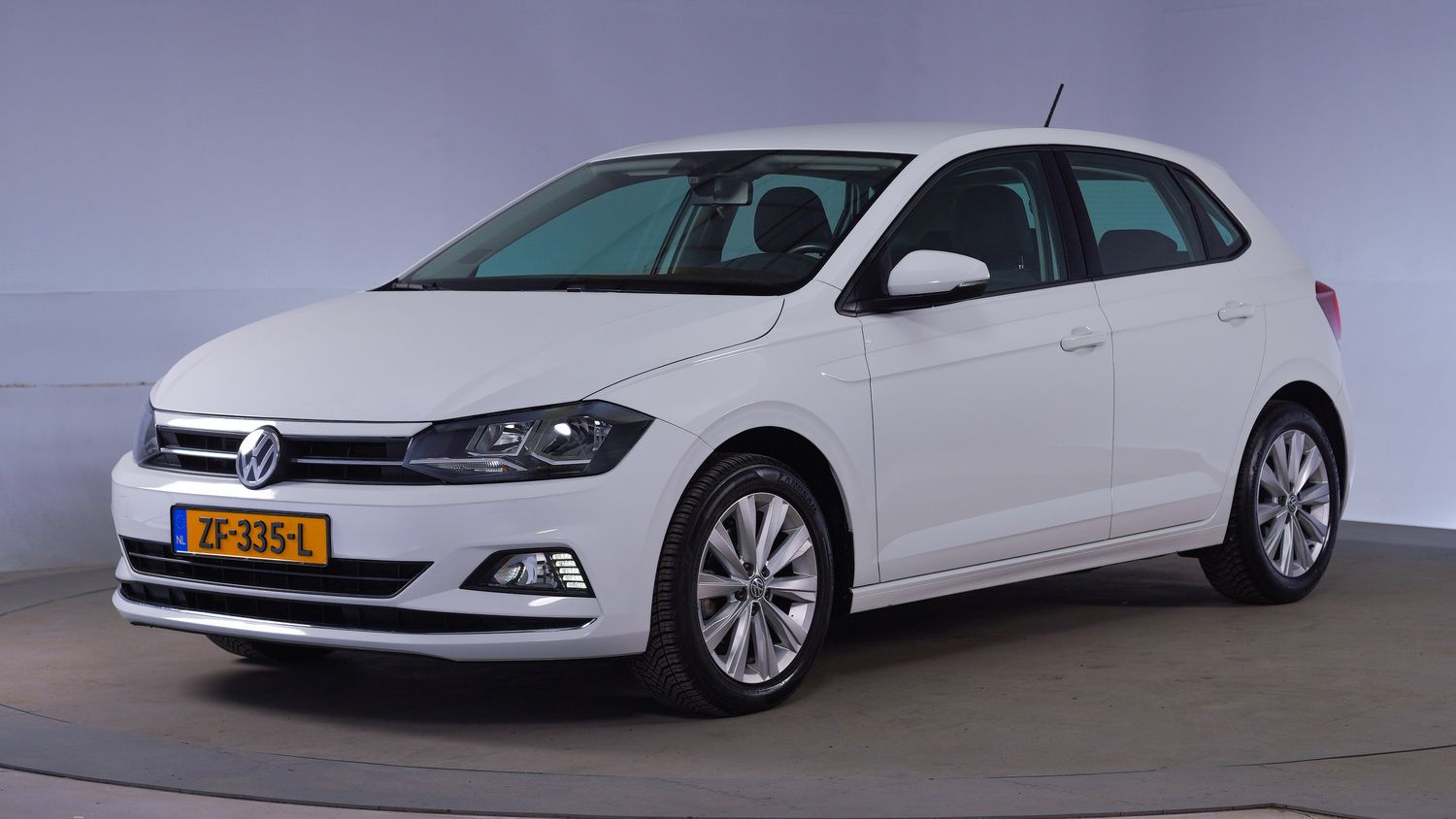 Volkswagen Polo Hatchback 2019 ZF-335-L 1