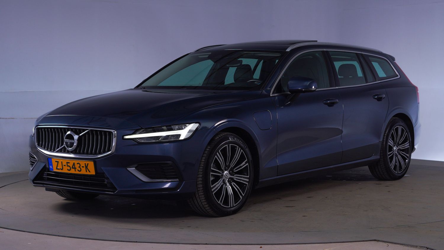 Volvo V60 Station 2019 ZJ-543-K 1