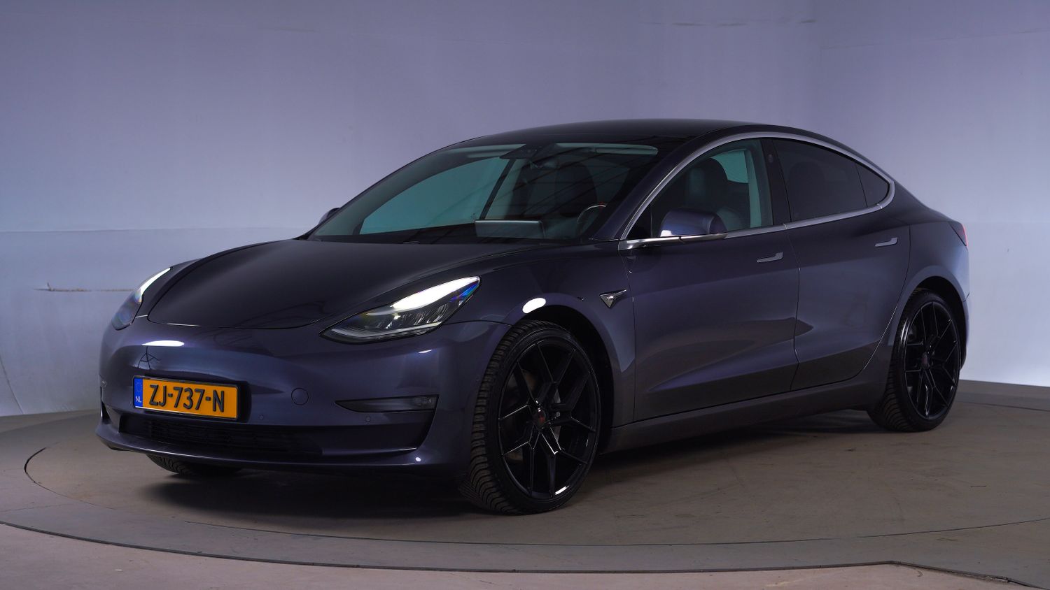 Tesla Model 3 Hatchback 2019 ZJ-737-N 1