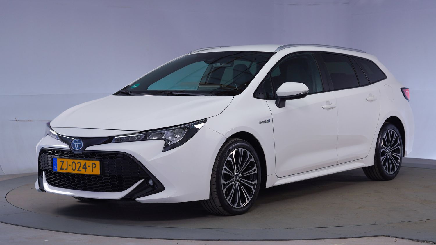 Toyota Corolla Station 2019 ZJ-024-P 1