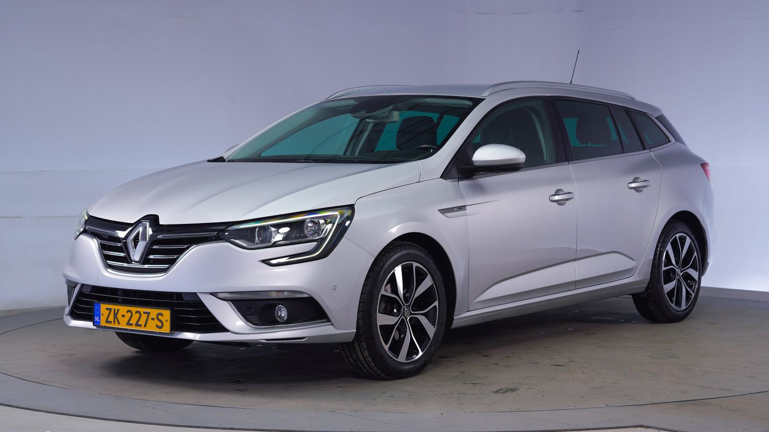 Renault Mégane Station 2019 ZK-227-S 1