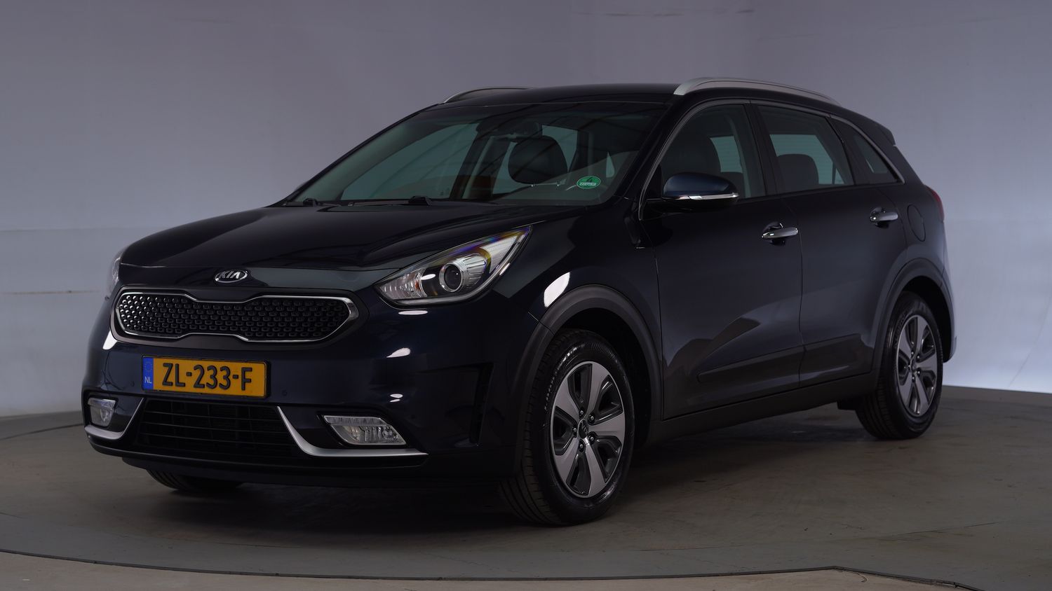 Kia Niro Hatchback 2019 ZL-233-F 1