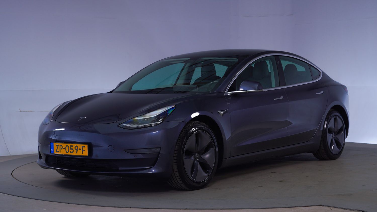 Tesla Model 3 Hatchback 2019 ZP-059-F 1