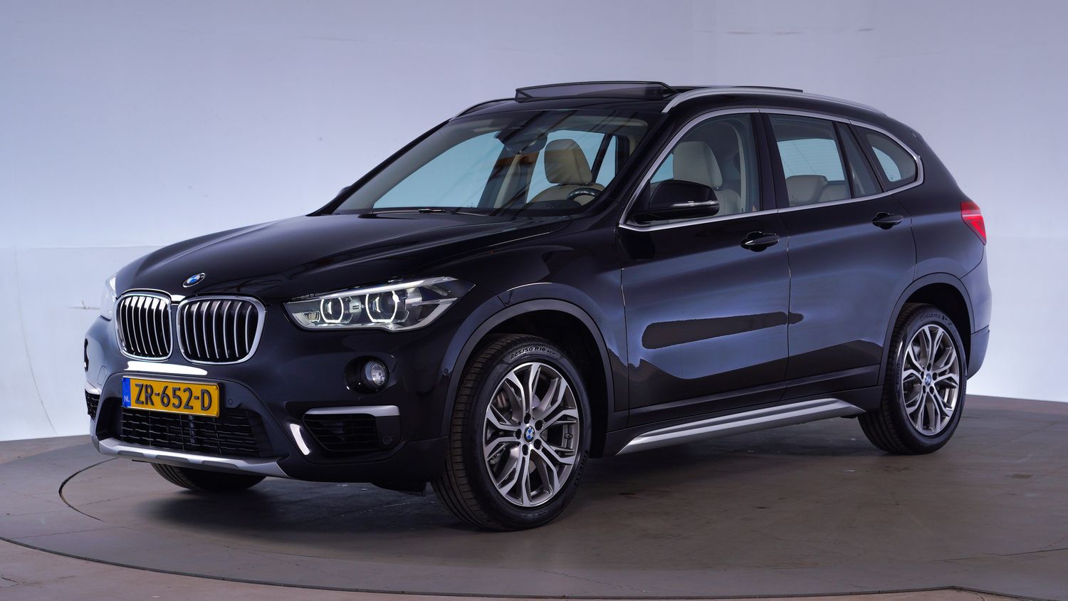 BMW X1 SUV / Terreinwagen 2019 ZR-652-D 1