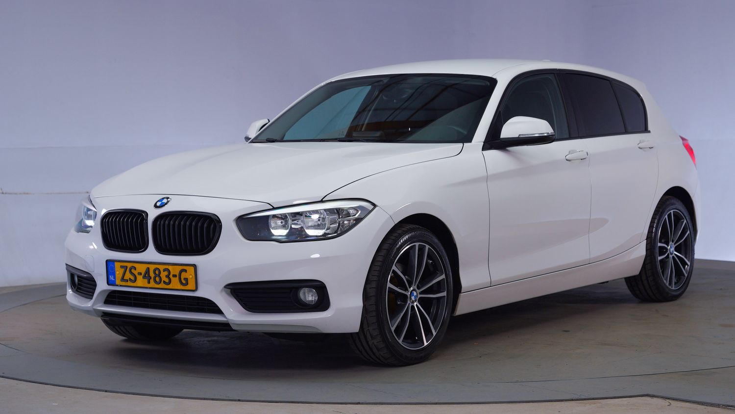 BMW 1-serie Hatchback 2016 ZS-483-G 1