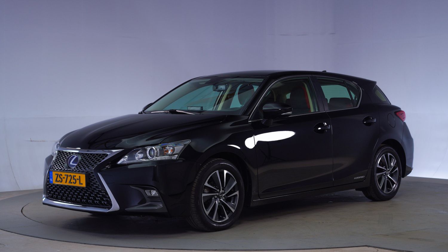 Lexus CT 200H Hatchback 2019 ZS-725-L 1