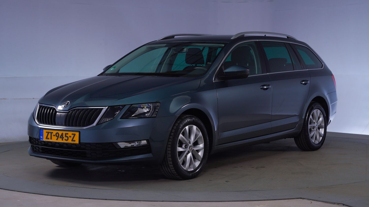 Skoda Octavia Station 2019 ZT-945-Z 1