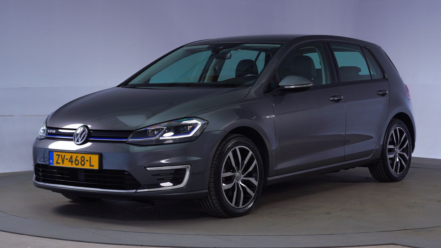 Volkswagen e-Golf Hatchback 2019 ZV-468-L 1